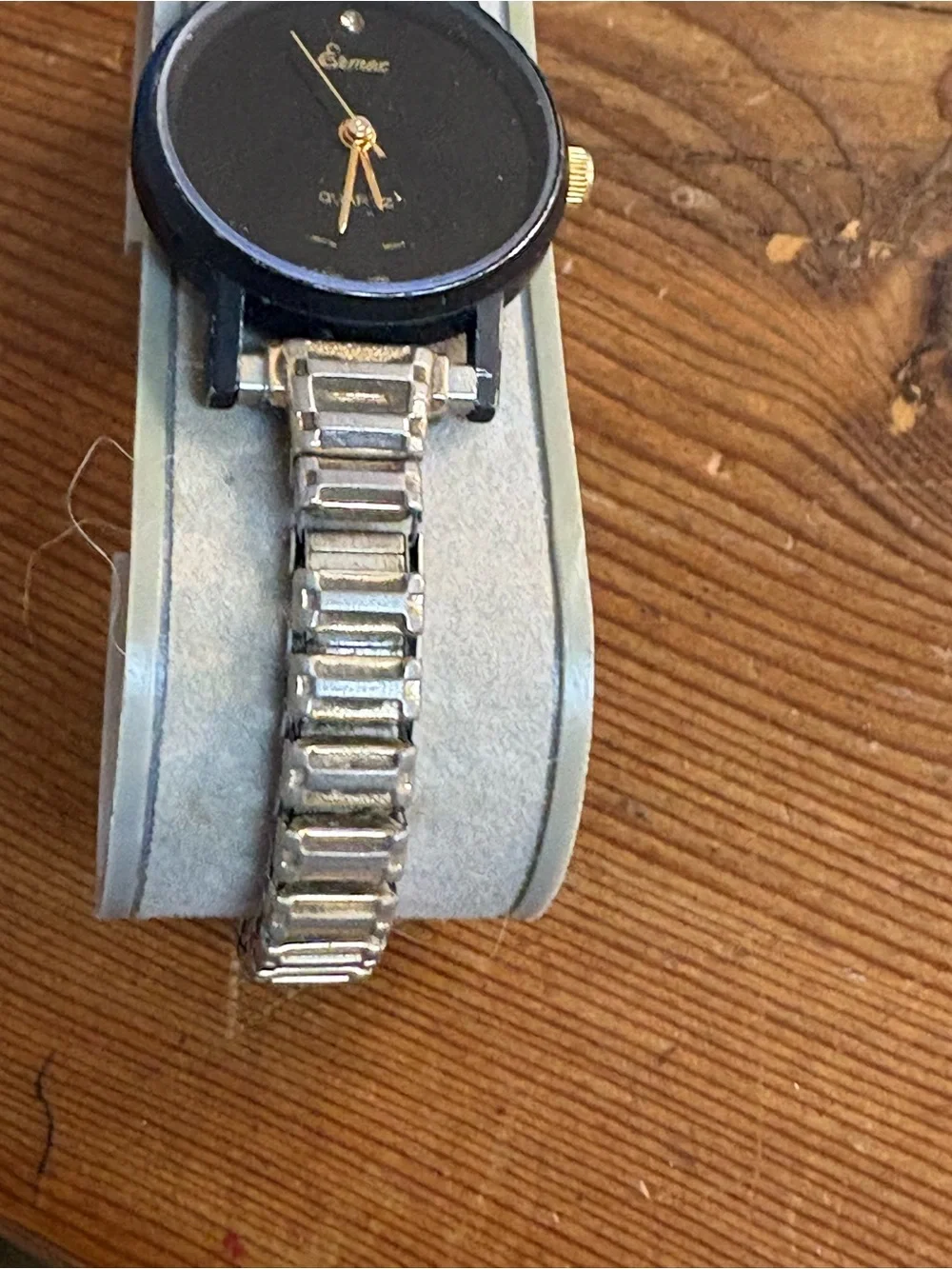Black and Gold Quartz Wristwatch - Two-Tone Metal Band. New battery